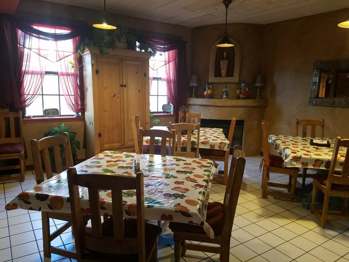 Los Milagros Hotel Columbus Exterior photo